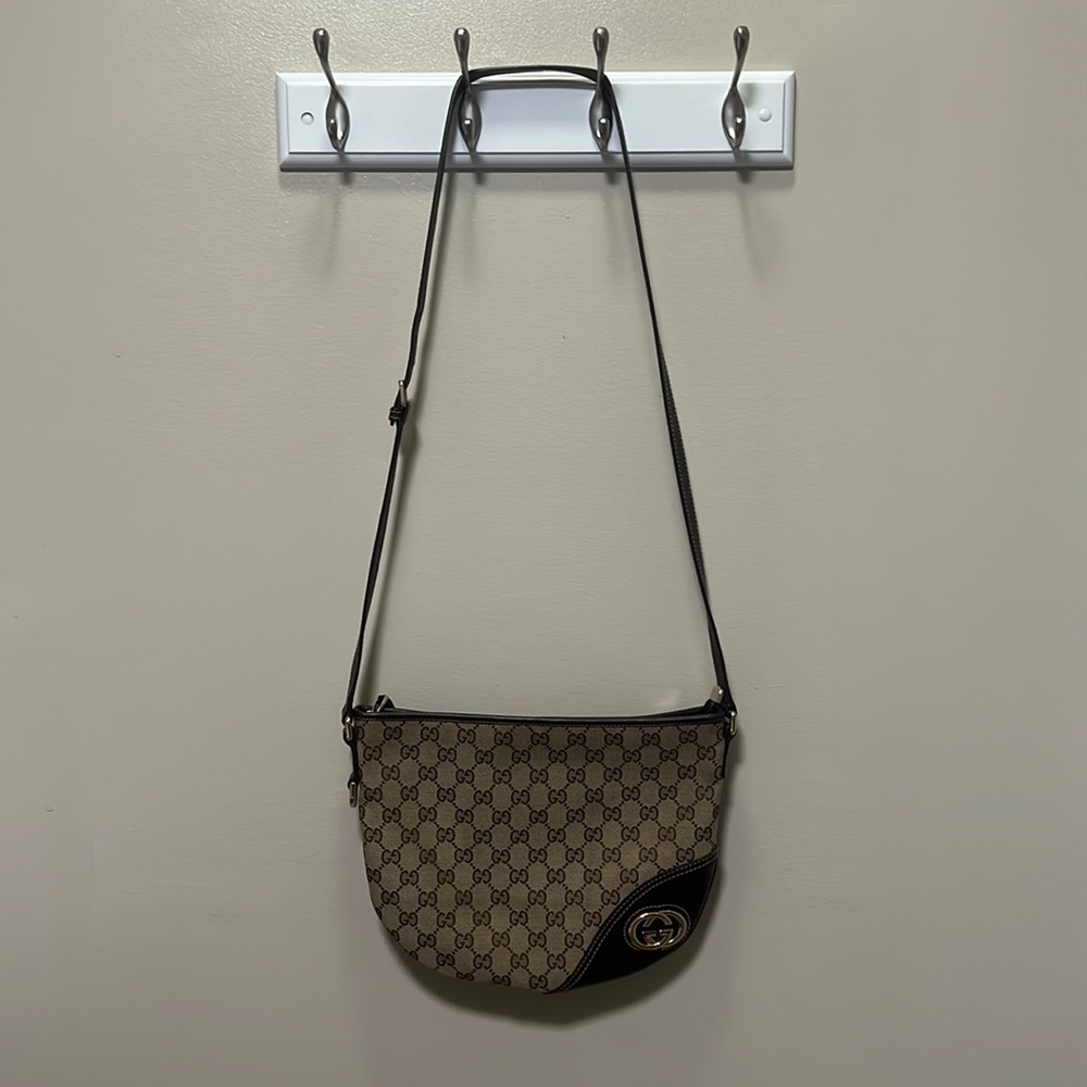 AUTHENTIC GUCCI CROSSBODY BAG